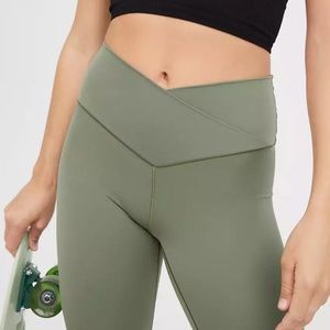 Aerie Crossover Leggings